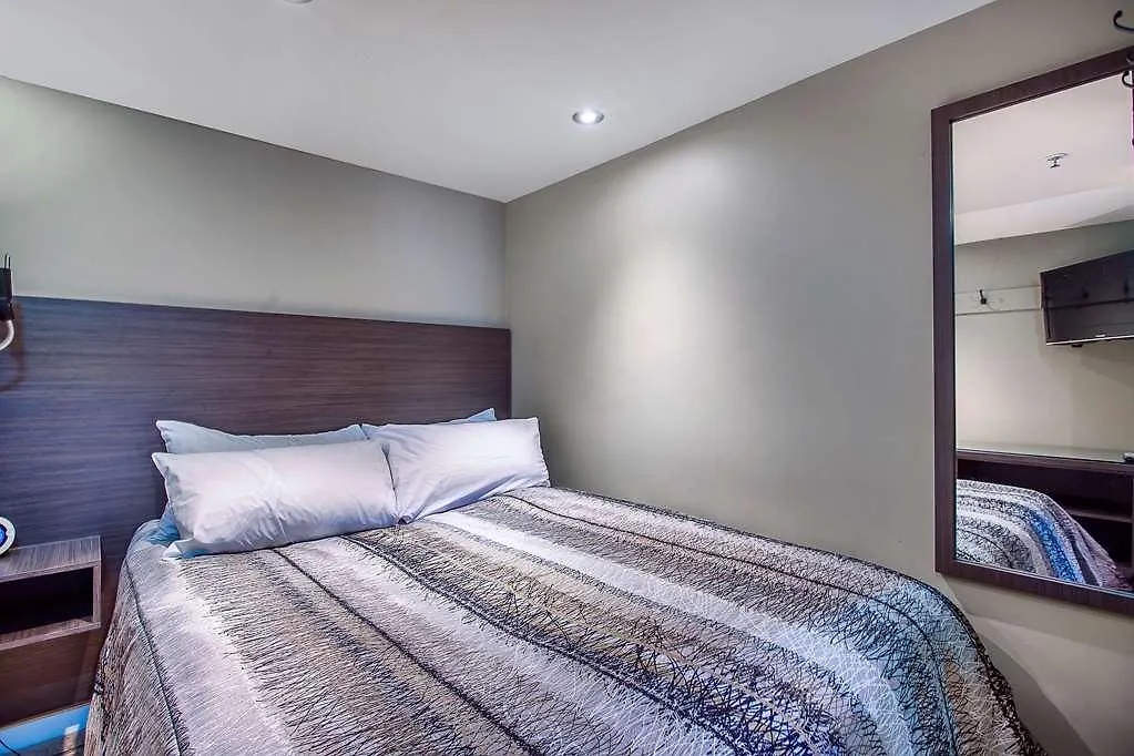 Sundial Hotel Whistler